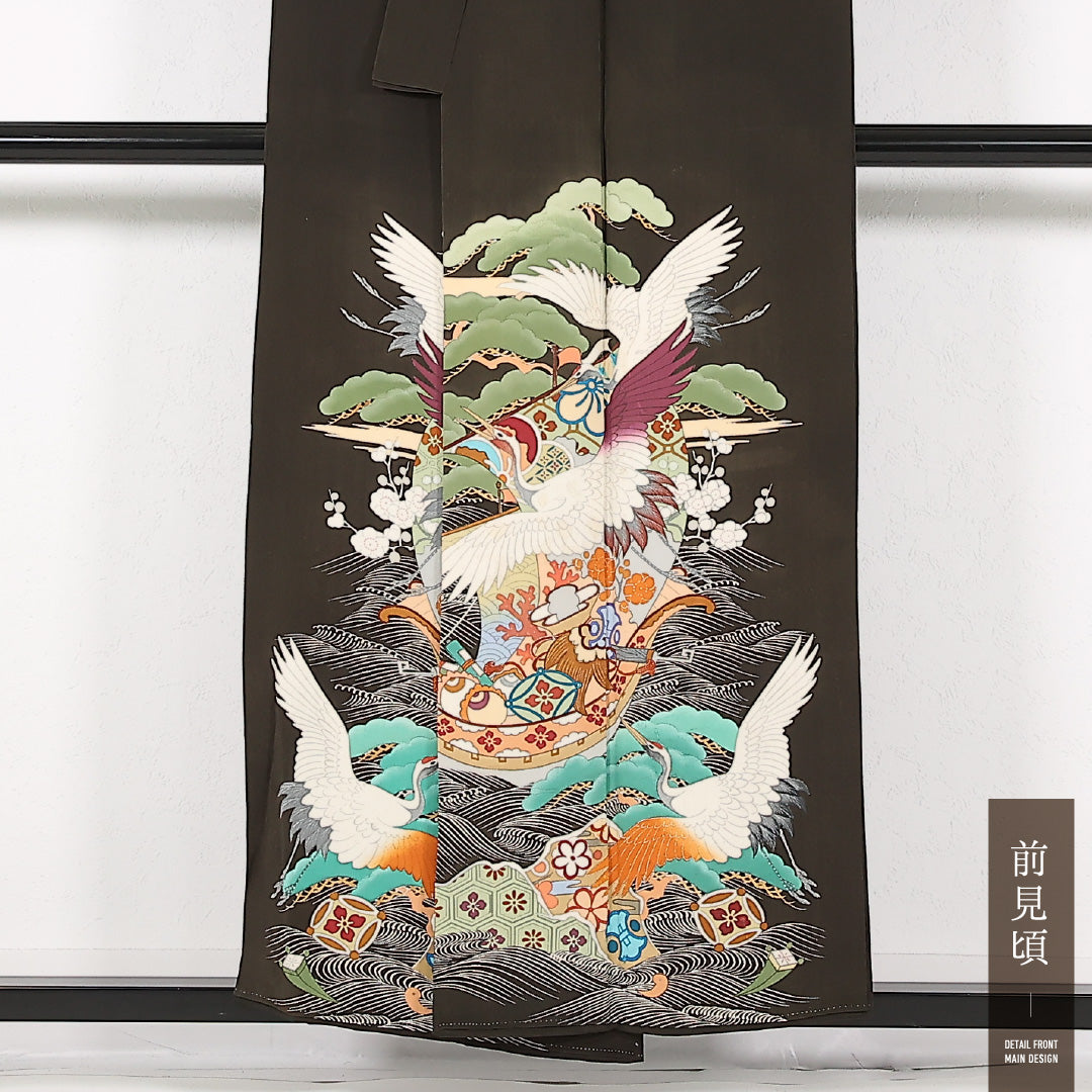 アンティーク 黒留袖 袷 身丈153cm 裄丈62cm 正絹 Cランク 五つ紋 (五三桐) バチ衿 Sサイズ 宝船 鶴 黒系 PO 1213-17479