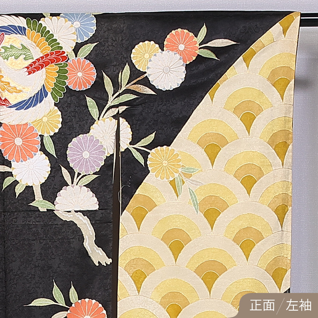 振袖 袷 身丈161cm 裄丈63cm 正絹 Aランク フォーマル 広衿 Lサイズ 金駒刺繍 青海波 菊 黒系 RP 1215-06660