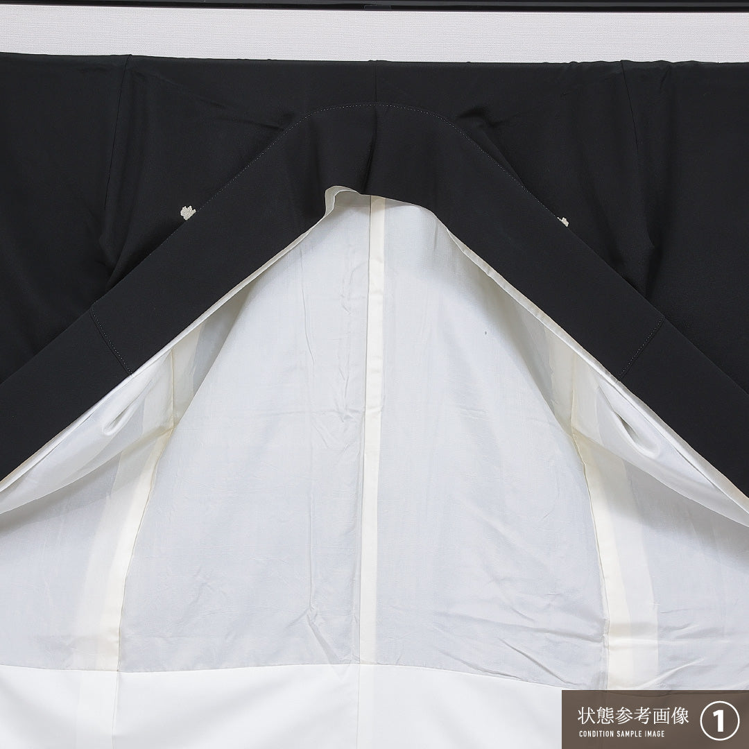 黒留袖 袷 身丈153cm 裄丈63cm 正絹 Aランク 五つ紋 (五三桐) フォーマル 広衿 Sサイズ 比翼 京洛百景 祇園祭 鉾 黒系 RP 1213-07100