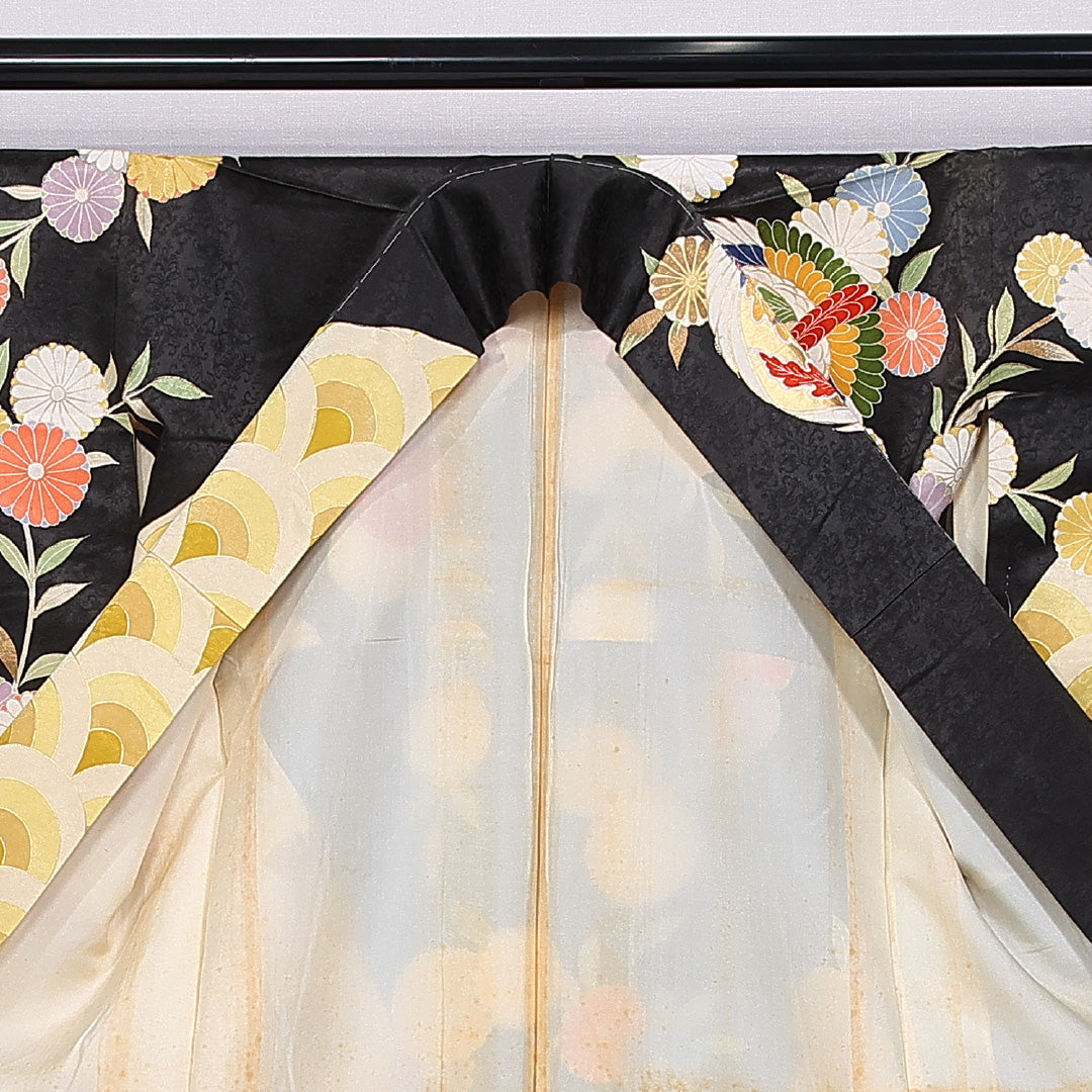 振袖 袷 身丈161cm 裄丈63cm 正絹 Aランク フォーマル 広衿 Lサイズ 金駒刺繍 青海波 菊 黒系 RP 1215-06660