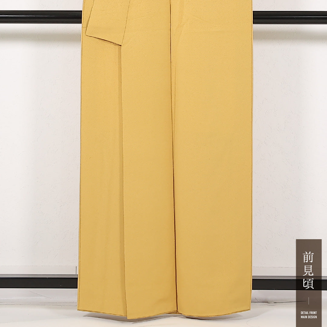 色無地 (ちりめん) 袷 身丈160cm 裄丈64cm 正絹 Aランク 一つ紋 (蔦) セミフォーマル 広衿 Sサイズ 紐あり ちりめん 黄系 RP 1219-17482
