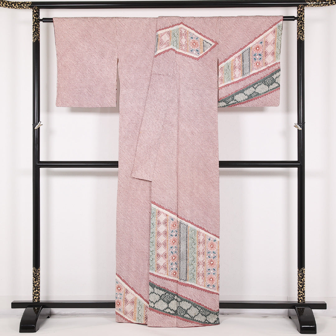 訪問着 (総絞り) 袷 身丈163cm 裄丈64cm 正絹 Aランク セミフォーマル 広衿 Lサイズ 裂取り ピンク系 RP 1217-17517