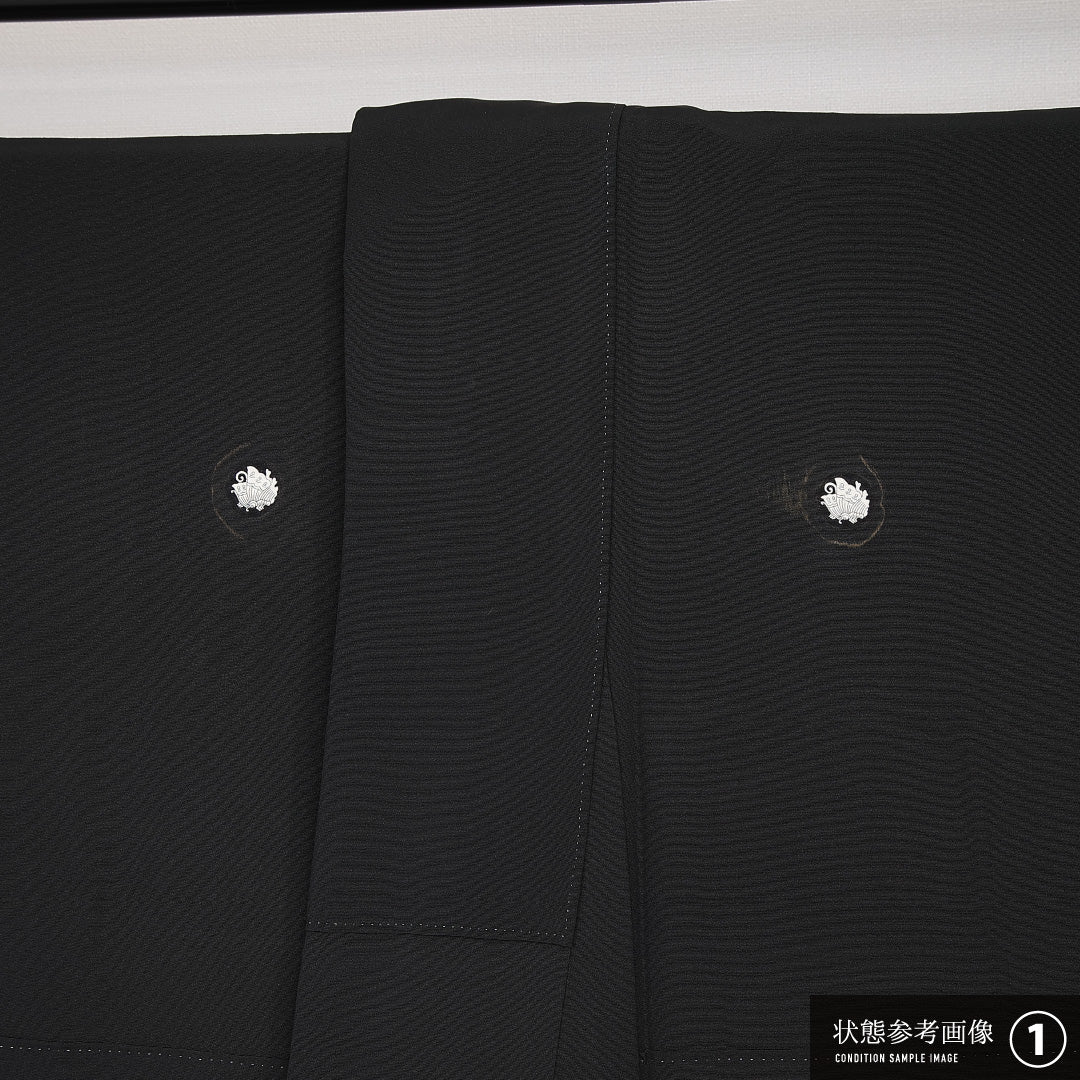 黒留袖 袷 身丈167cm 裄丈65cm 正絹 Bランク 五つ紋 (揚羽蝶) フォーマル 広衿 XLサイズ 刺繍 比翼 落款 鶴 黒系 RP 1213-06798