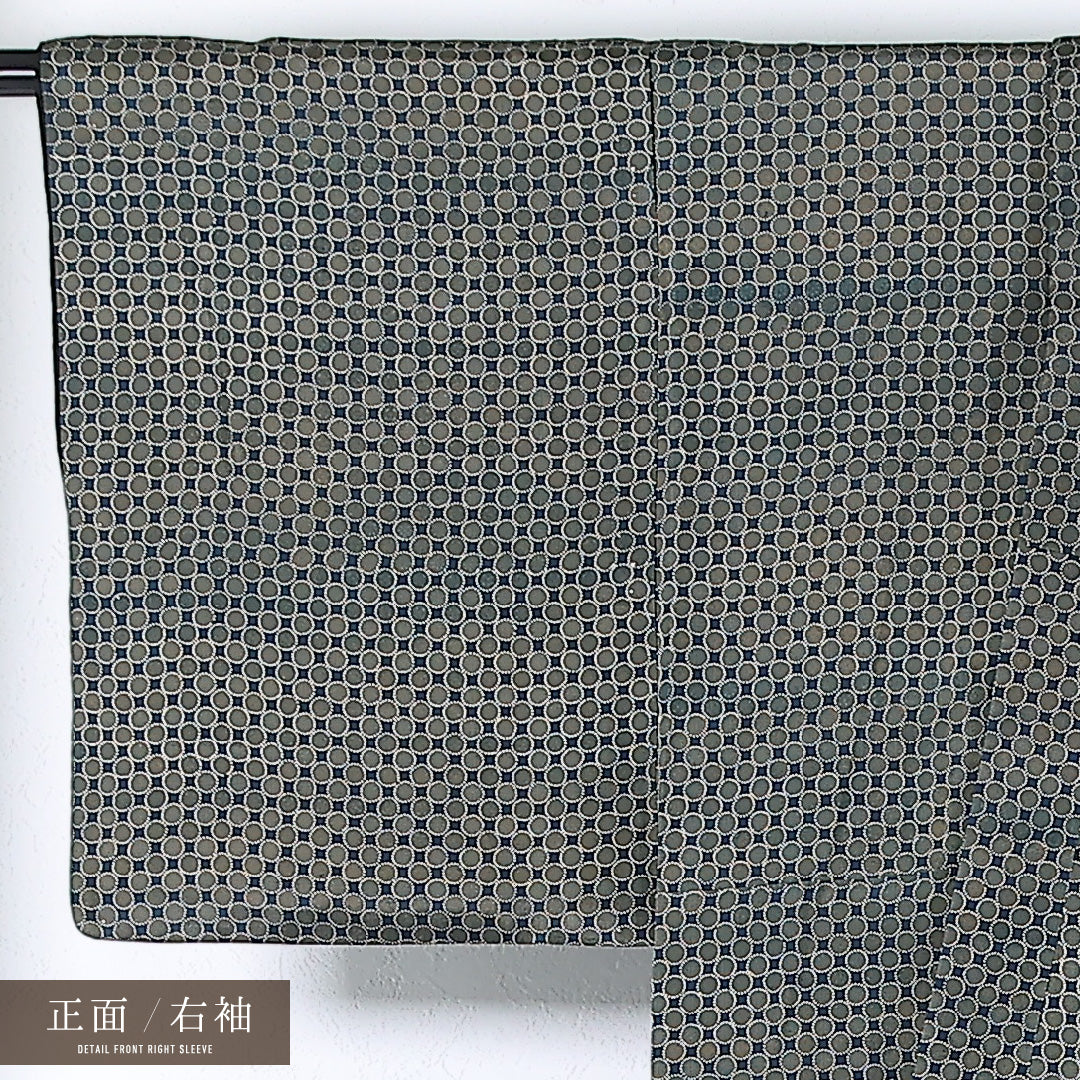 男着物 (紬) 袷 身丈137cm 裄丈63cm 正絹 Sランク インフォーマル 棒衿 Sサイズ 後染め 丸文 茶系 RP 1224-17365