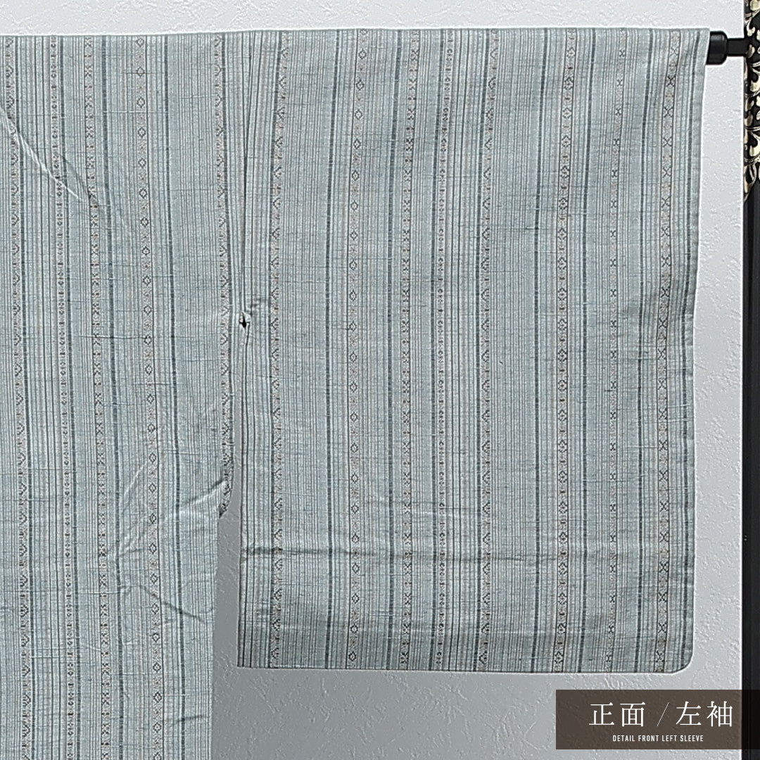 洗える着物 木綿の紬 単衣 身丈168cm 裄丈68cm 木綿 Aランク カジュアル 広衿 XSサイズ 肩当て 縞 グレー系 RP 1223-17278