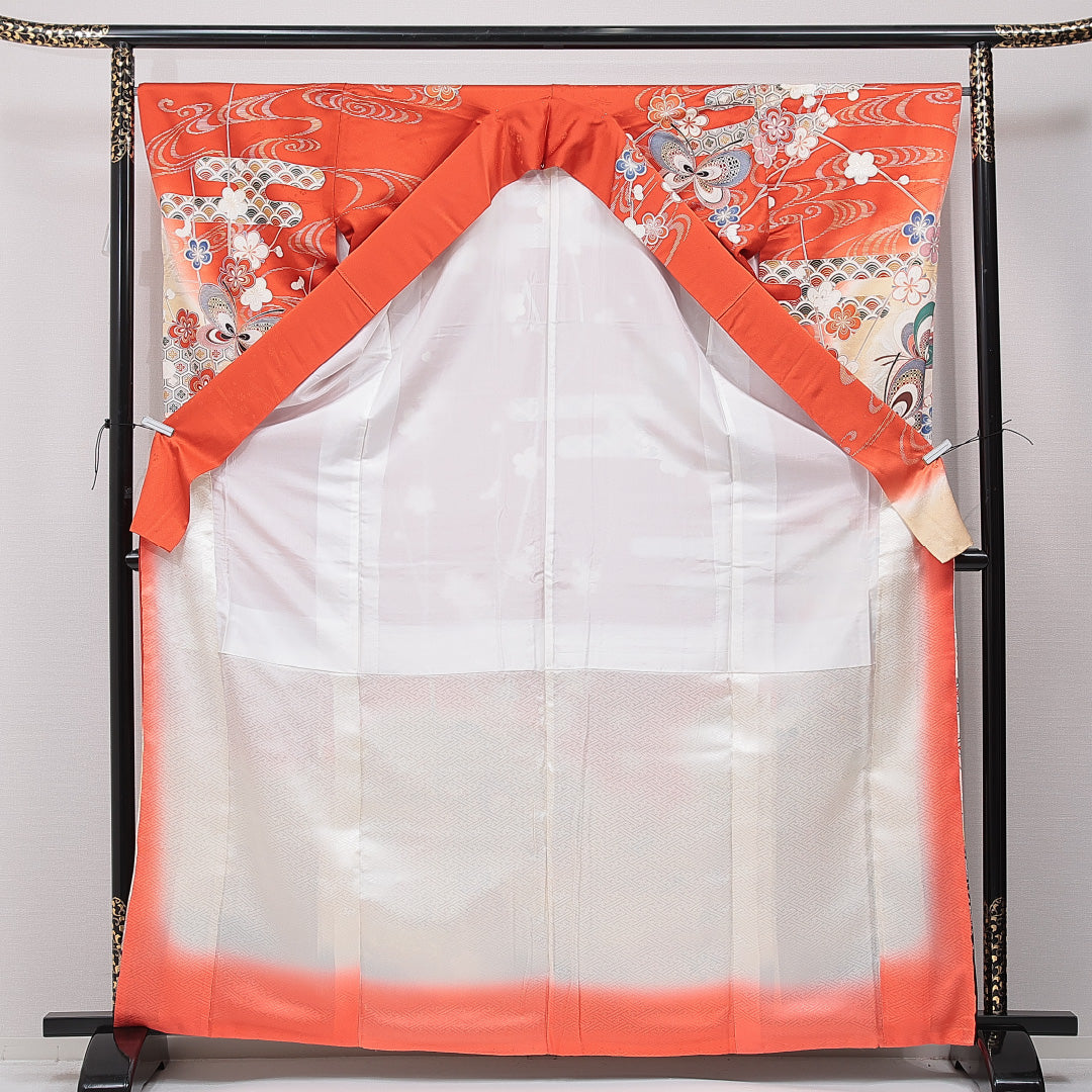 振袖 袷 身丈165cm 裄丈66cm 正絹 Sランク フォーマル 広衿 XLサイズ 蝶 亀甲 菊 朱系 RP 1215-06993