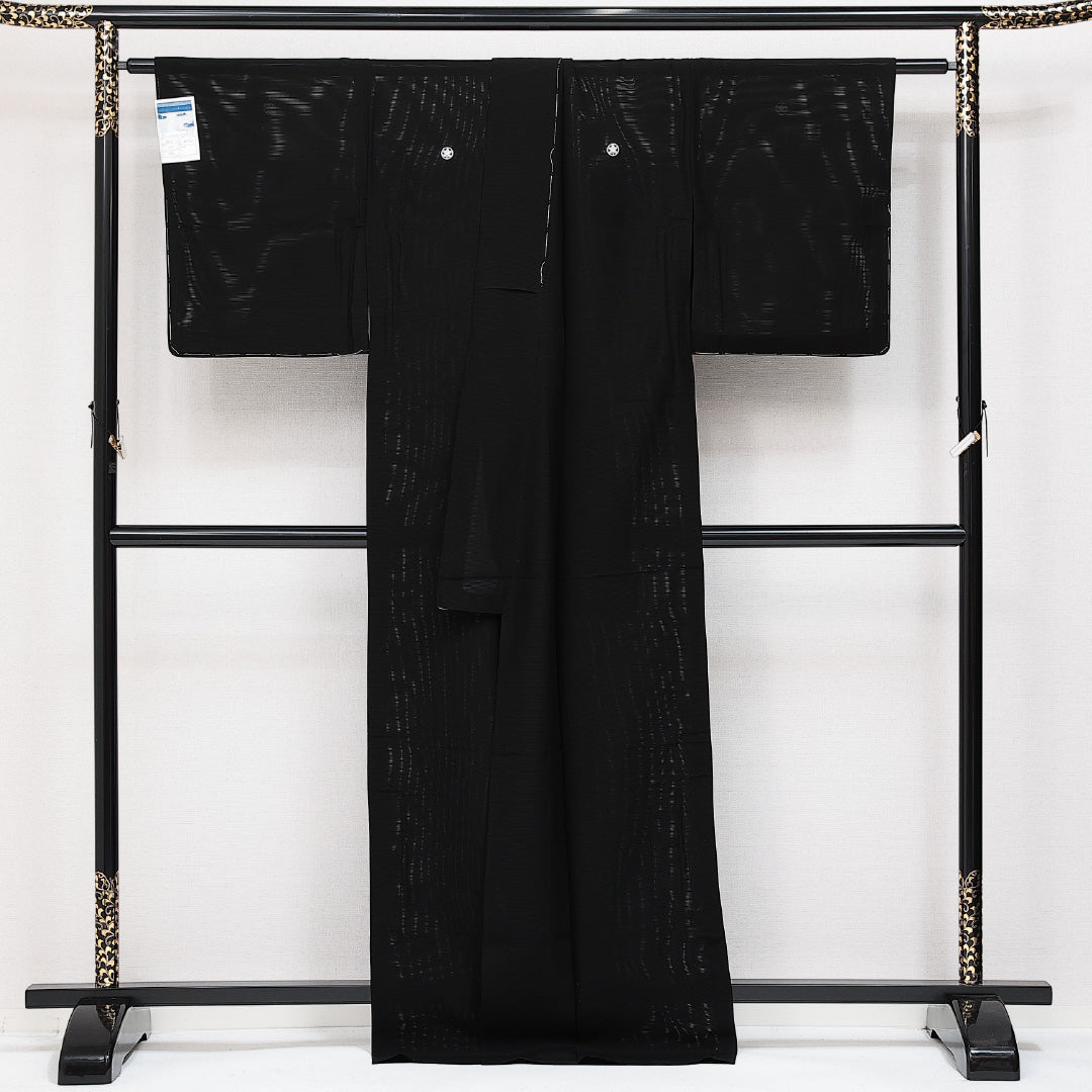 未使用品 夏物 黒紋付 絽 身丈167cm 裄丈64cm 正絹 Nランク 五つ紋 (丸に橘) 弔事用 広衿 XLサイズ しつけ糸 黒系 M4 1230-06888