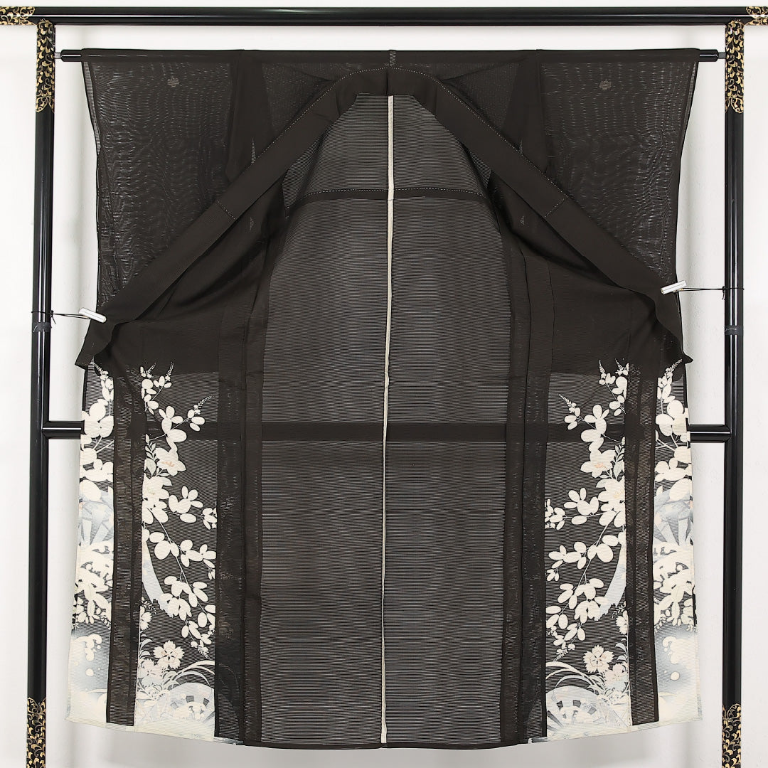 アンティーク 夏物 黒留袖 絽 身丈150cm 裄丈62cm 正絹 Aランク 五つ紋 (五三桐) バチ衿 Sサイズ 刺繍 撫子 黒系 SR 1213-17415