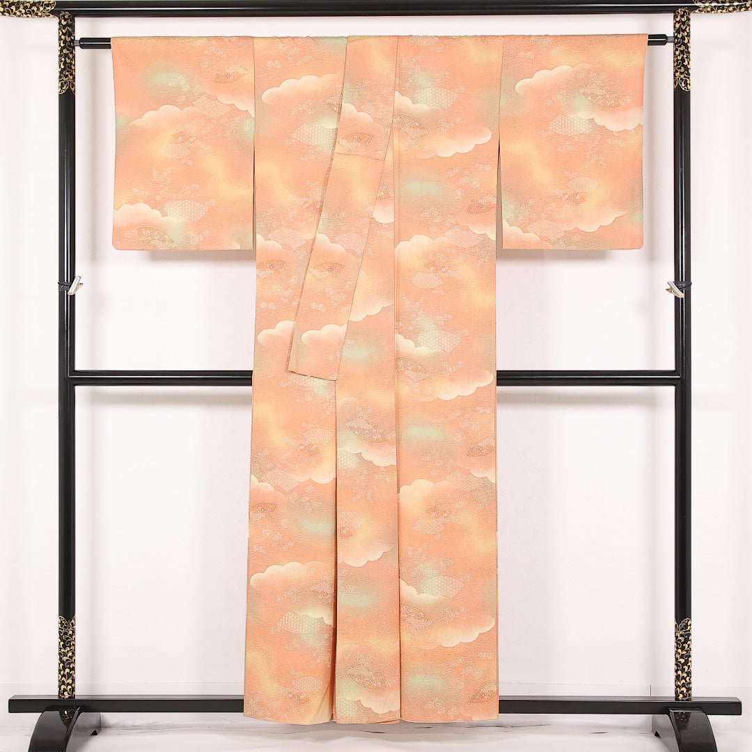 洗える着物 小紋 袷 身丈156cm 裄丈64cm ポリエステル Sランク インフォーマル 広衿 XLサイズ 扇面文 雲取り 朱系 RP 1221-17510