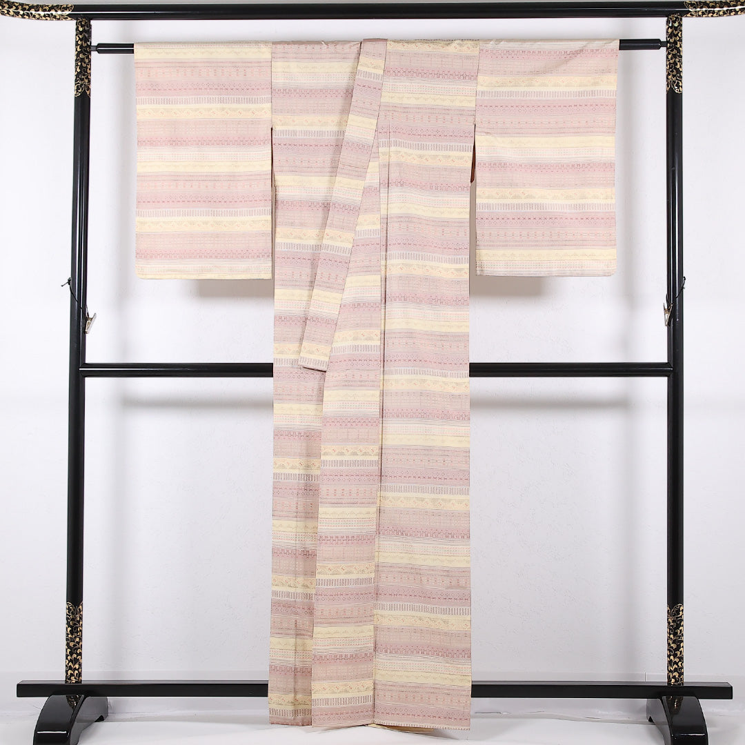 紬 単衣 身丈159cm 裄丈63cm 正絹 Sランク カジュアル バチ衿 Sサイズ 創作柄 ベージュ系 RP 1223-17353