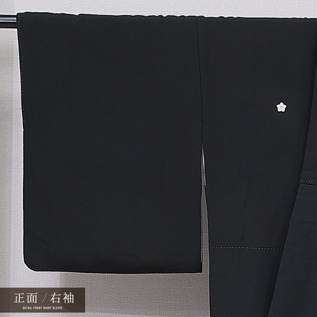 黒留袖 袷 身丈156cm 裄丈66cm 正絹 Cランク 五つ紋 (桔梗) フォーマル 広衿 Mサイズ 金駒刺繍 比翼 壺 組紐 黒系 LP 1213-07077