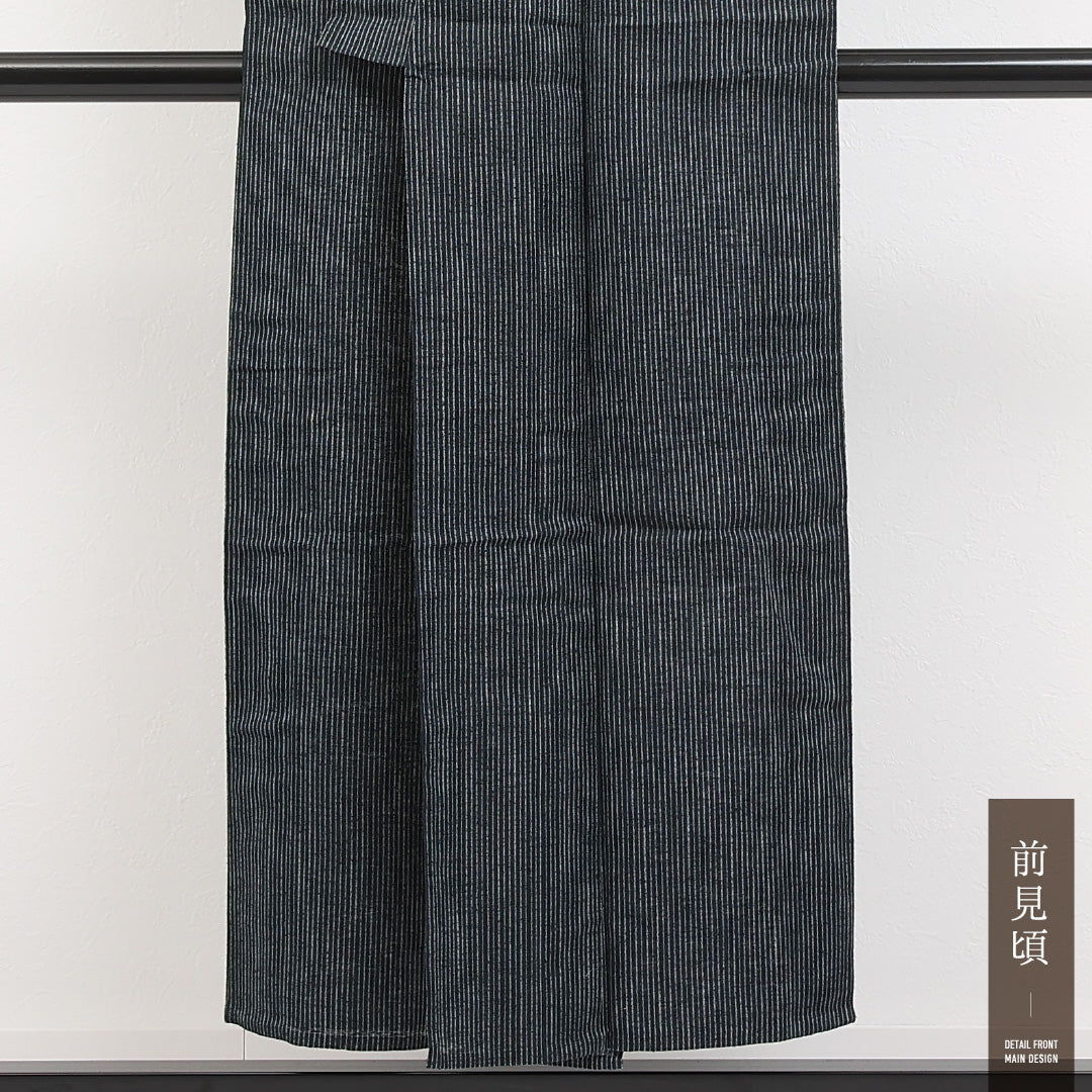 夏物 紬 夏紬 身丈147cm 裄丈59cm 正絹 Sランク カジュアル バチ衿 Mサイズ 縞 紺系 RP 1223-17295