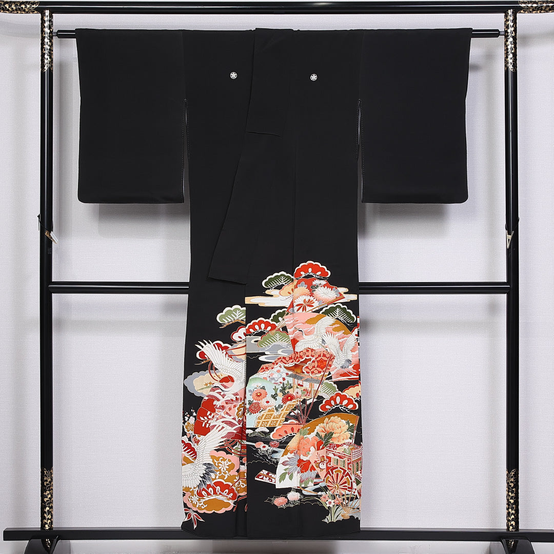 洗える着物 黒留袖 袷 身丈151cm 裄丈63cm ポリエステル Sランク 五つ紋 (丸に橘) フォーマル 広衿 Sサイズ 扇面文 松鶴 黒系 RP 1213-06567