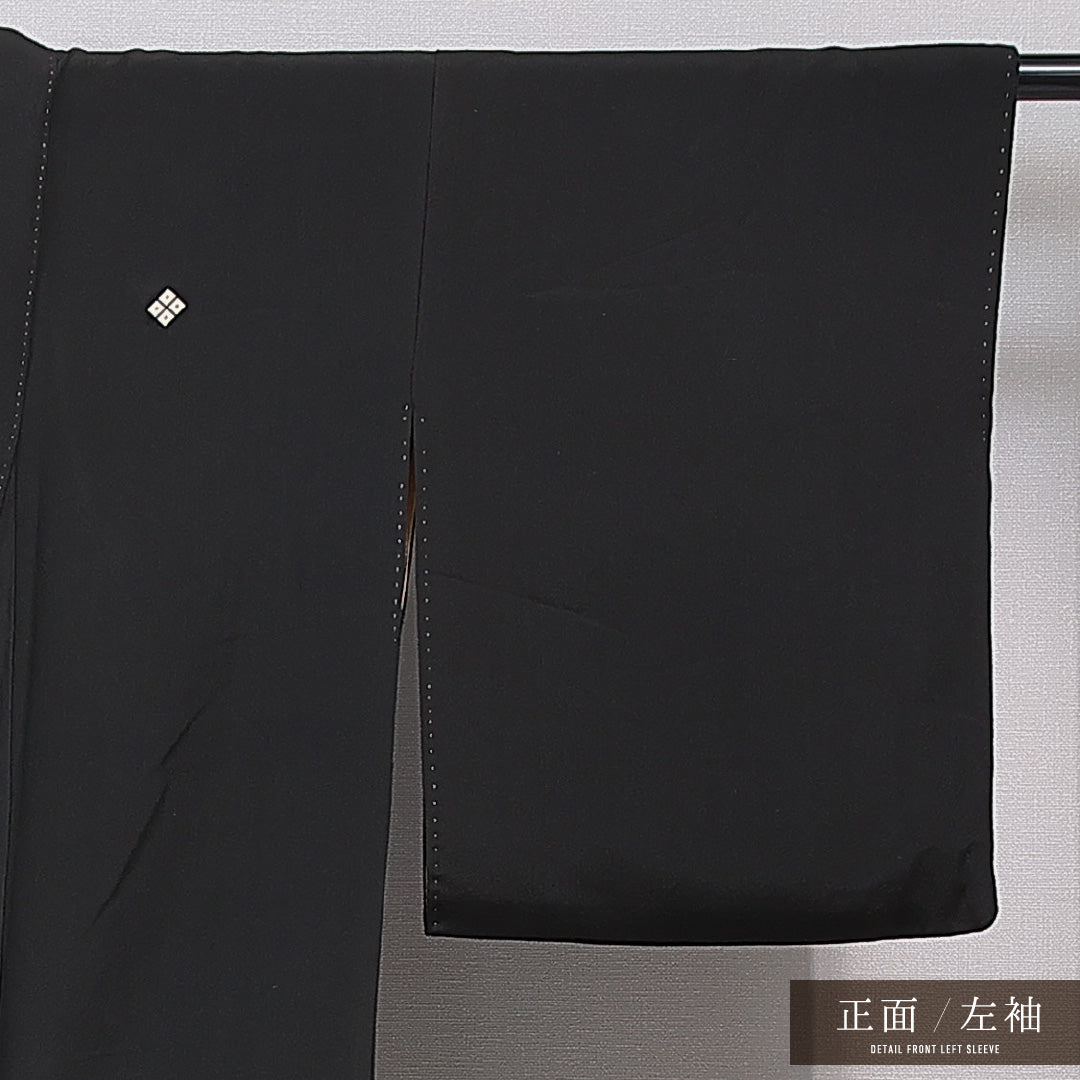 黒留袖 袷 身丈156cm 裄丈62cm 正絹 Cランク 五つ紋 (四ツ目菱) フォーマル 広衿 Mサイズ 刺繍 扇面文 鳳凰 黒系 LP 1213-07004