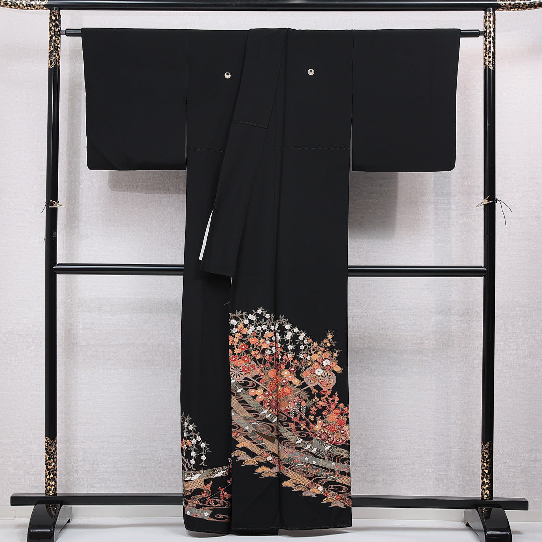 黒留袖 袷 身丈160cm 裄丈65cm 正絹 Sランク 五つ紋 (浮線蝶) フォーマル 広衿 Lサイズ 比翼 鶴 黒系 RP 1213-07025