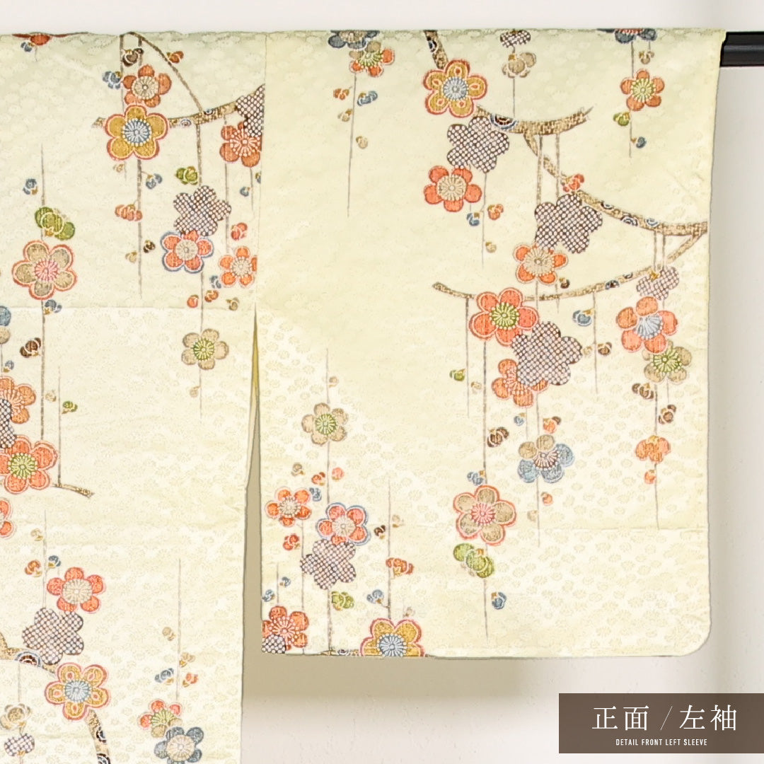 未使用品 洗える着物 小紋 袷 身丈159cm 裄丈63cm ポリエステル Sランク インフォーマル 広衿 Mサイズ しつけ糸 梅 クリーム系 RP 1221-17390