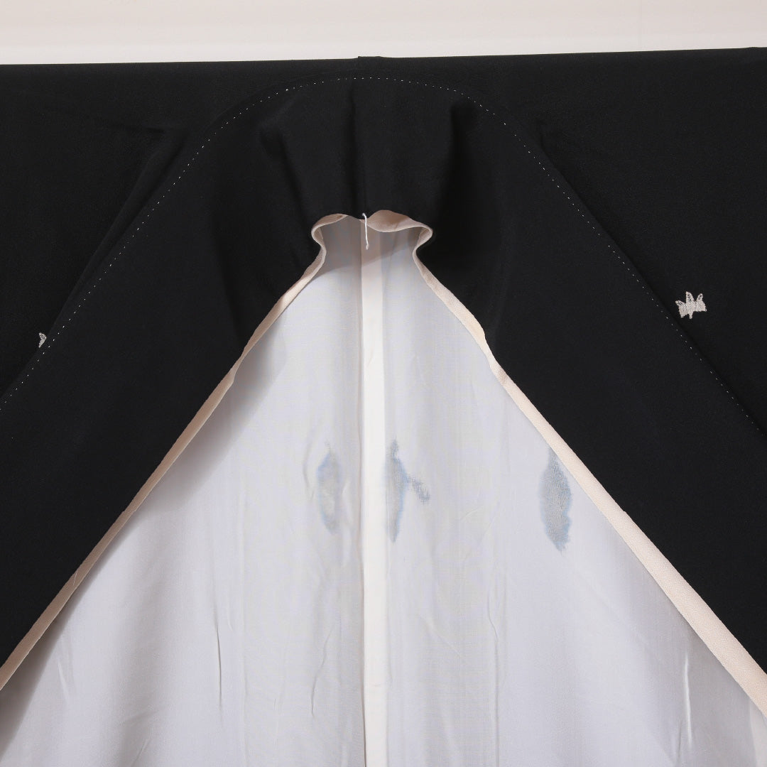 黒留袖 五つ紋 五七桐 身丈158cm 裄丈61.5cm Aランク 正絹 袷 比翼 広衿 M アラベスク 雪輪 金銀糸 フォーマル 黒系 1211-F0232