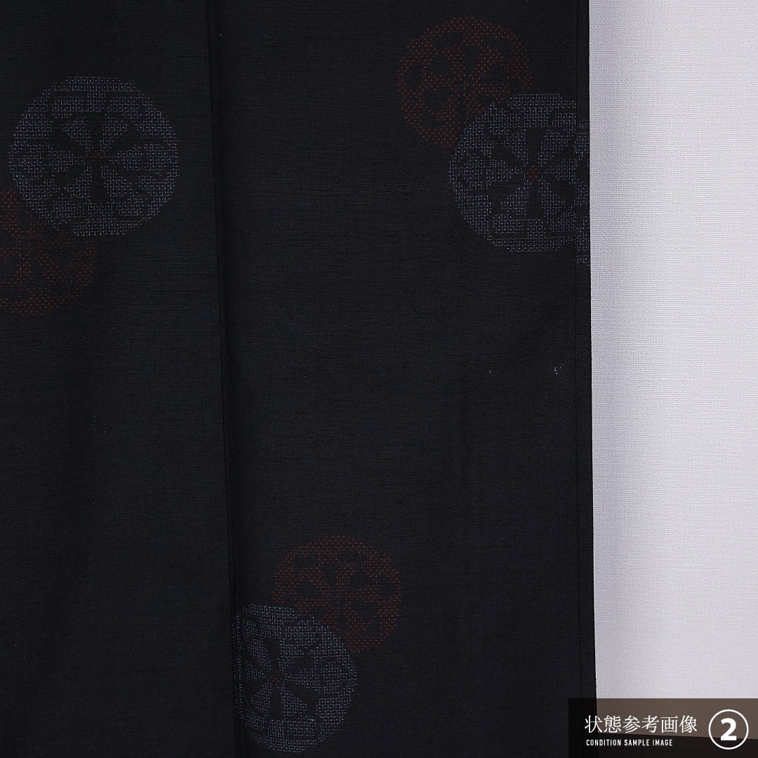 真綿紬 袷 身丈154cm 裄丈62cm 正絹 Aランク カジュアル 広衿 Sサイズ 源氏車 黒系 RP 1223-11306