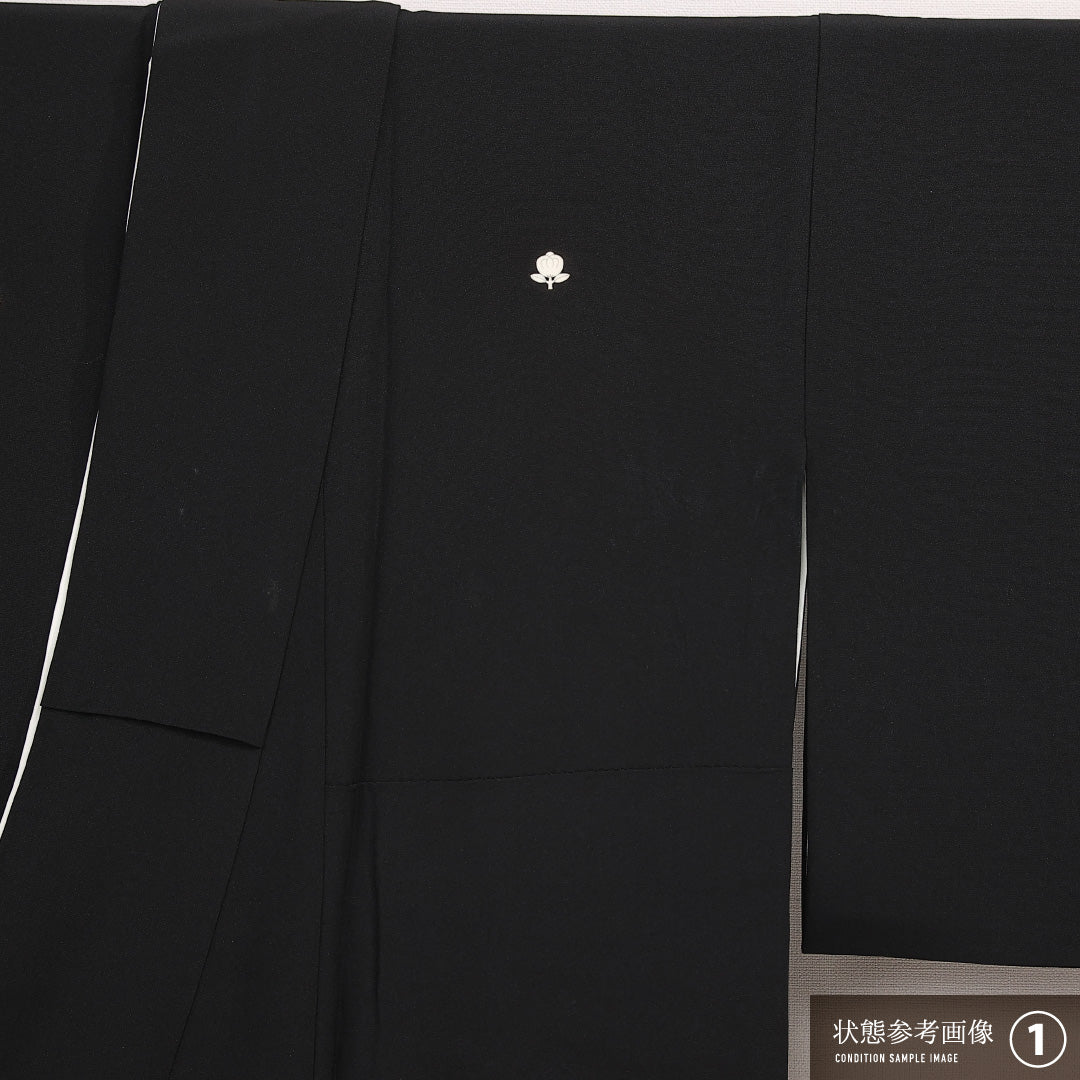 黒留袖 五つ紋 橘 身丈158cm 裄丈62.5cm Aランク 正絹 袷 比翼 広衿 M 落款 松 フォーマル 幻想的 重厚感 黒系 1211-F0584