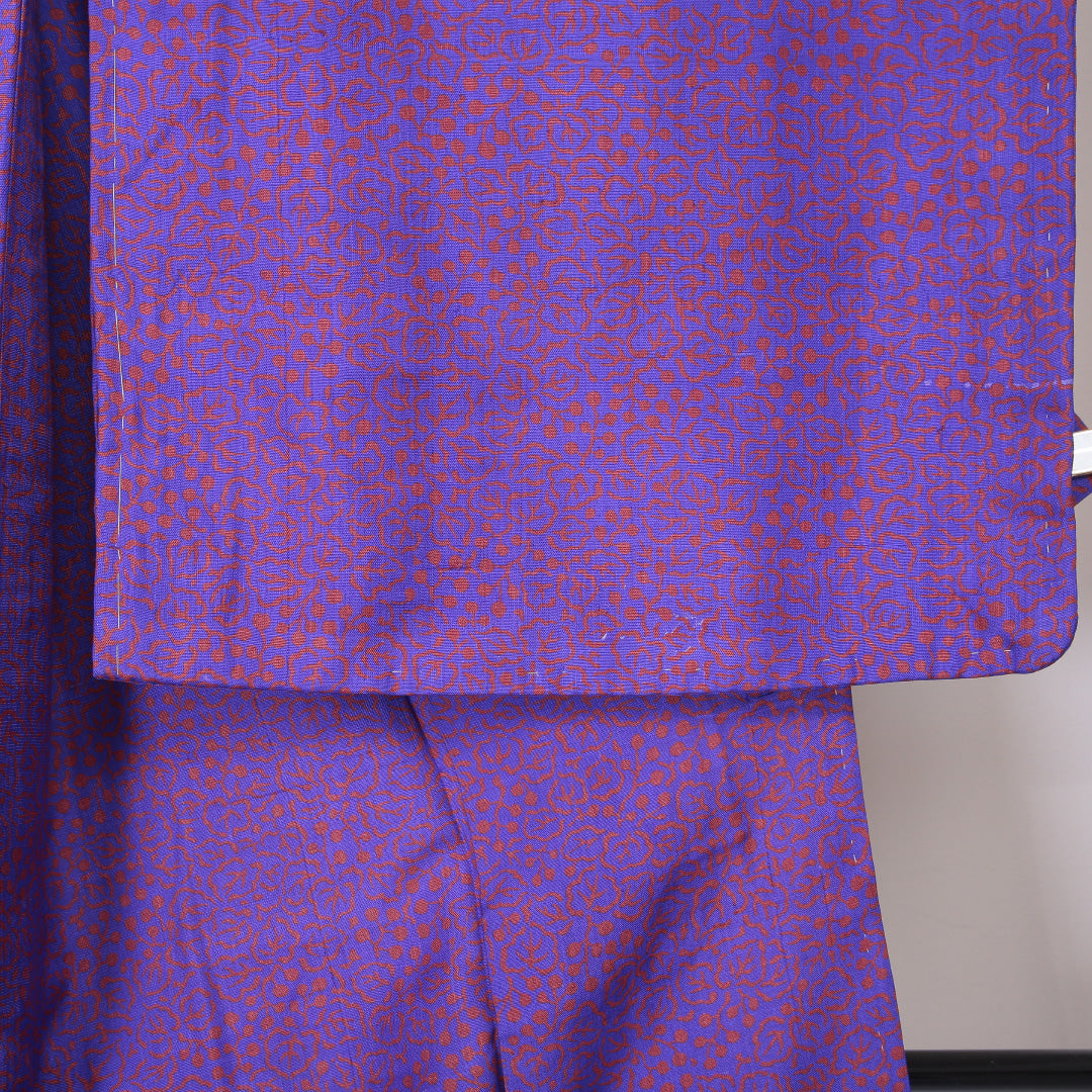アンティーク 小紋 (錦紗) 袷 身丈147cm 裄丈62cm 正絹 Cランク 広衿 XSサイズ 唐草 紫系 RP 1221-02113