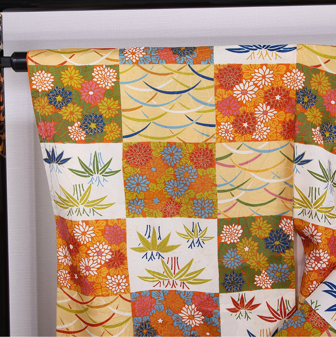 振袖 身丈158cm 裄丈63.5cm 袷 正絹 Bランク 広衿 市松模様 芝草 竹 菊 1213-F0396