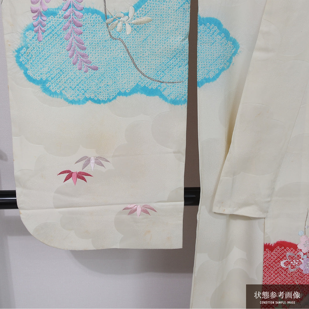 アンティーク 振袖 身丈155cm 裄丈64cm Cランク 正絹 袷 広衿 M 絞り 刺繍 雲取り 牡丹 古典的 落ち着き クリーム系 1213-F0452