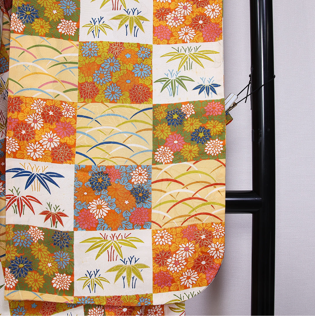 振袖 身丈158cm 裄丈63.5cm 袷 正絹 Bランク 広衿 市松模様 芝草 竹 菊 1213-F0396