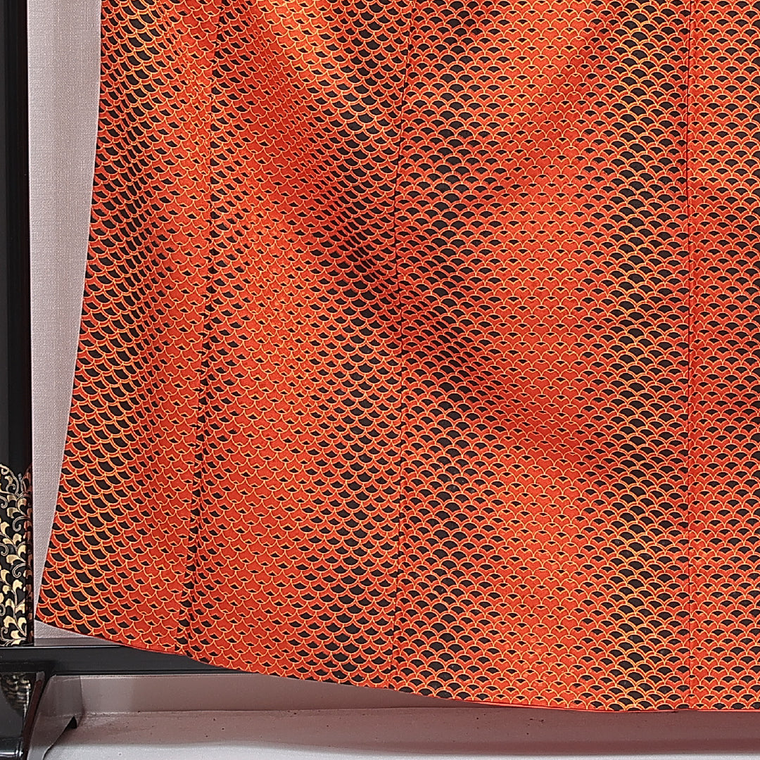洗える着物 小紋 袷 身丈163cm 裄丈64cm ポリエステル Sランク インフォーマル 広衿 Lサイズ 創作柄 朱系 RP 1221-16329