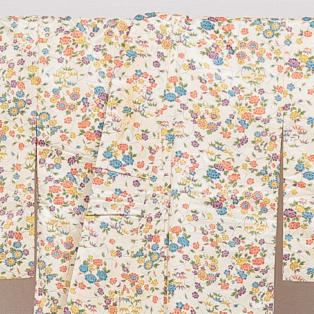 小紋 袷 身丈154cm 裄丈62cm 正絹 Cランク インフォーマル 広衿 Sサイズ 菊 牡丹 クリーム系 LP 1221-16023
