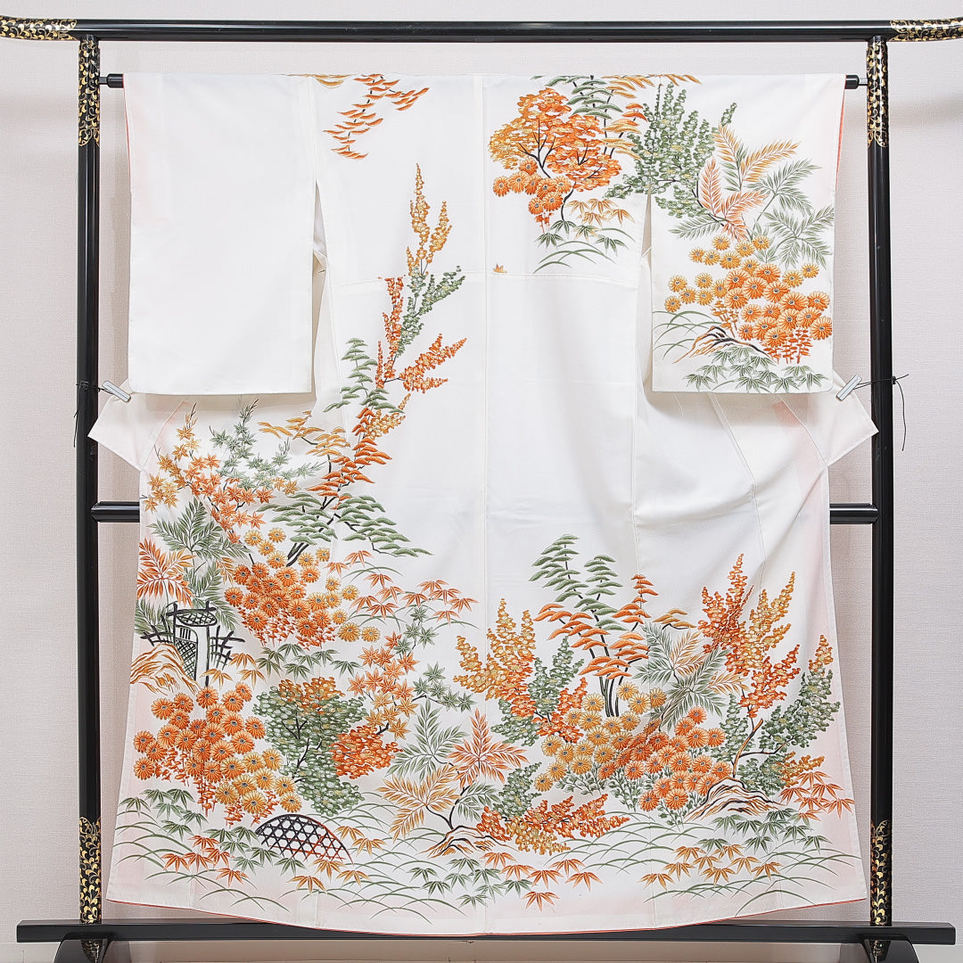 訪問着 洗える着物 袷 身丈158cm 裄丈63cm ポリエステル Cランク Mサイズ 広衿 セミフォーマル 風景柄 白系 1212-16256