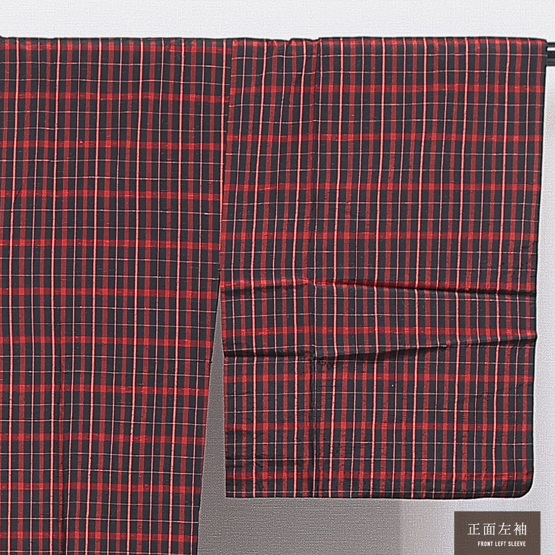 道行コート(紬) 袷 身丈135cm 裄丈66cm 正絹 Aランク Mサイズ セミフォーマル ポケットあり 格子 抽象柄 赤系 1263-16819