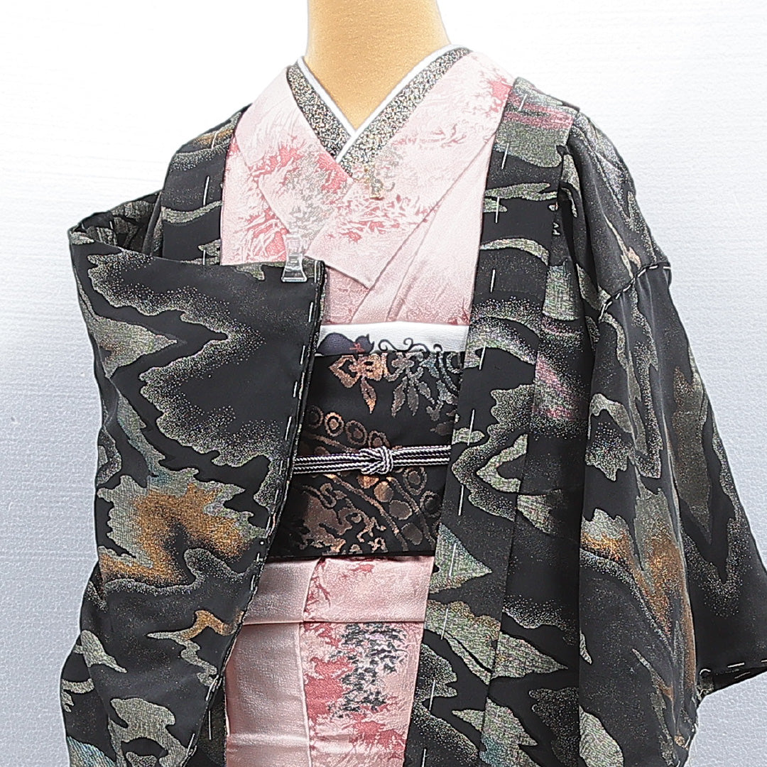 羽織(お召) 袷 身丈78cm 裄丈63cm 正絹 Sランク Sサイズ 一つ紋(五三桐) セミフォーマル 漆糸 黒系 1217-16820