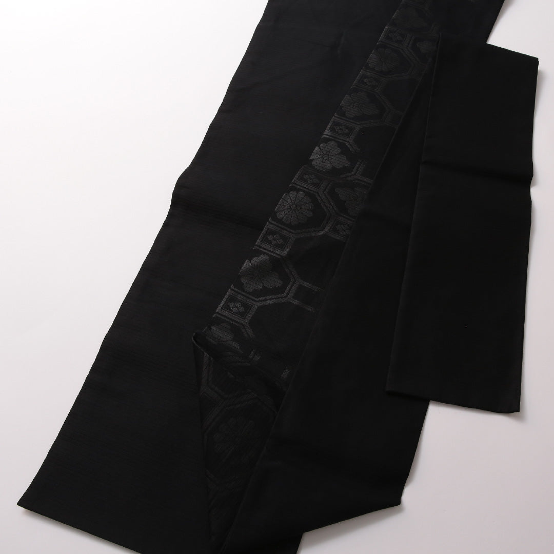 弔事用 九寸名古屋帯 帯丈392cm 名古屋仕立て 六通 Aランク 正絹 蜀江 花菱 黒系 1224-03194
