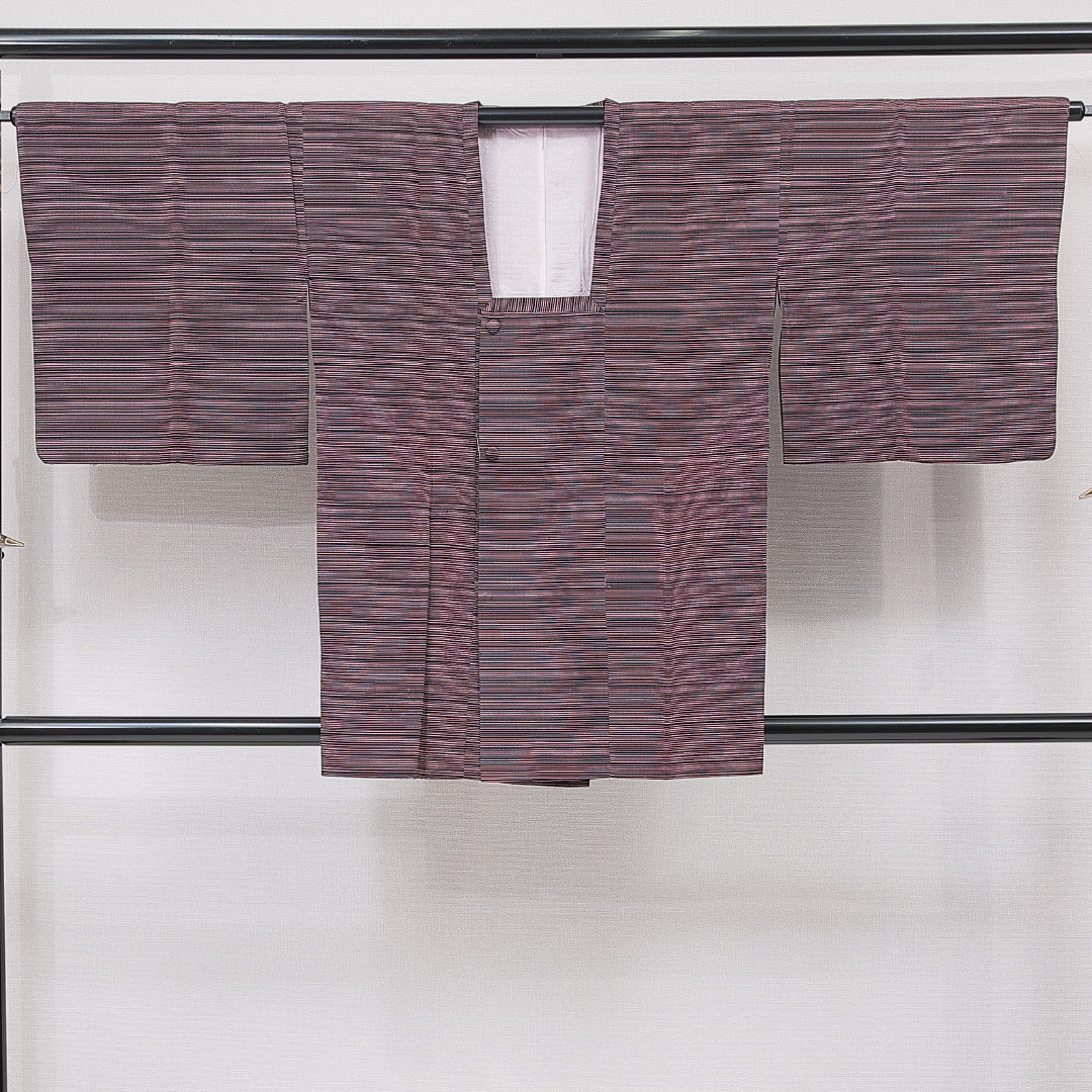 道行コート 袷 身丈85cm 裄丈65cm 正絹 Aランク Mサイズ フォーマル ポケットあり 縞 黒系 赤系 1263-15135