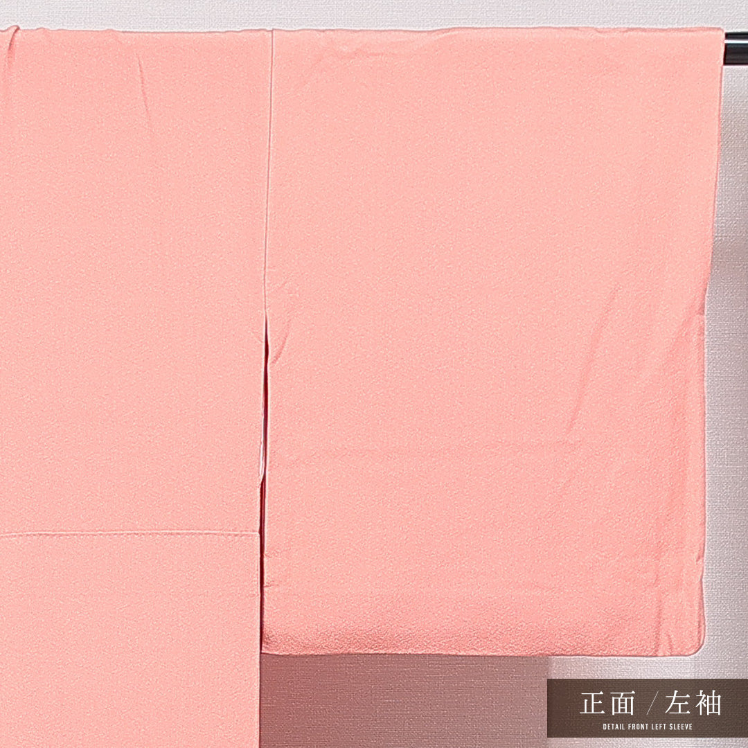 色無地 袷 身丈158cm 裄丈65cm 正絹 Aランク Mサイズ 広衿 一つ紋(剣菱) セミフォーマル 無地 朱系 1214-15652