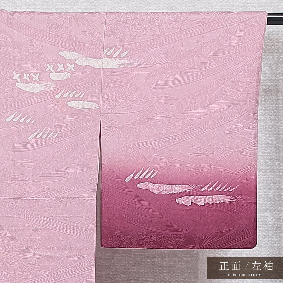 付下げ 袷 身丈159cm 裄丈64cm 正絹 Aランク 一つ紋 (五三桐) 紋意匠 (流水に笹) セミフォーマル 広衿 Mサイズ 寺院 ピンク系 RP 1218-16046