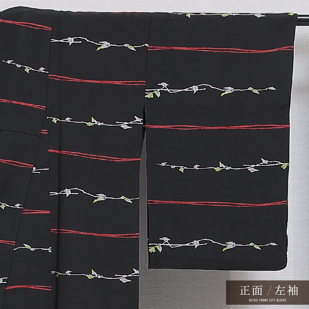 紬 単衣 身丈150cm 裄丈61cm 正絹 Sランク カジュアル 広衿 Sサイズ 刺繍 植物柄 黒系 RP 1223-15970