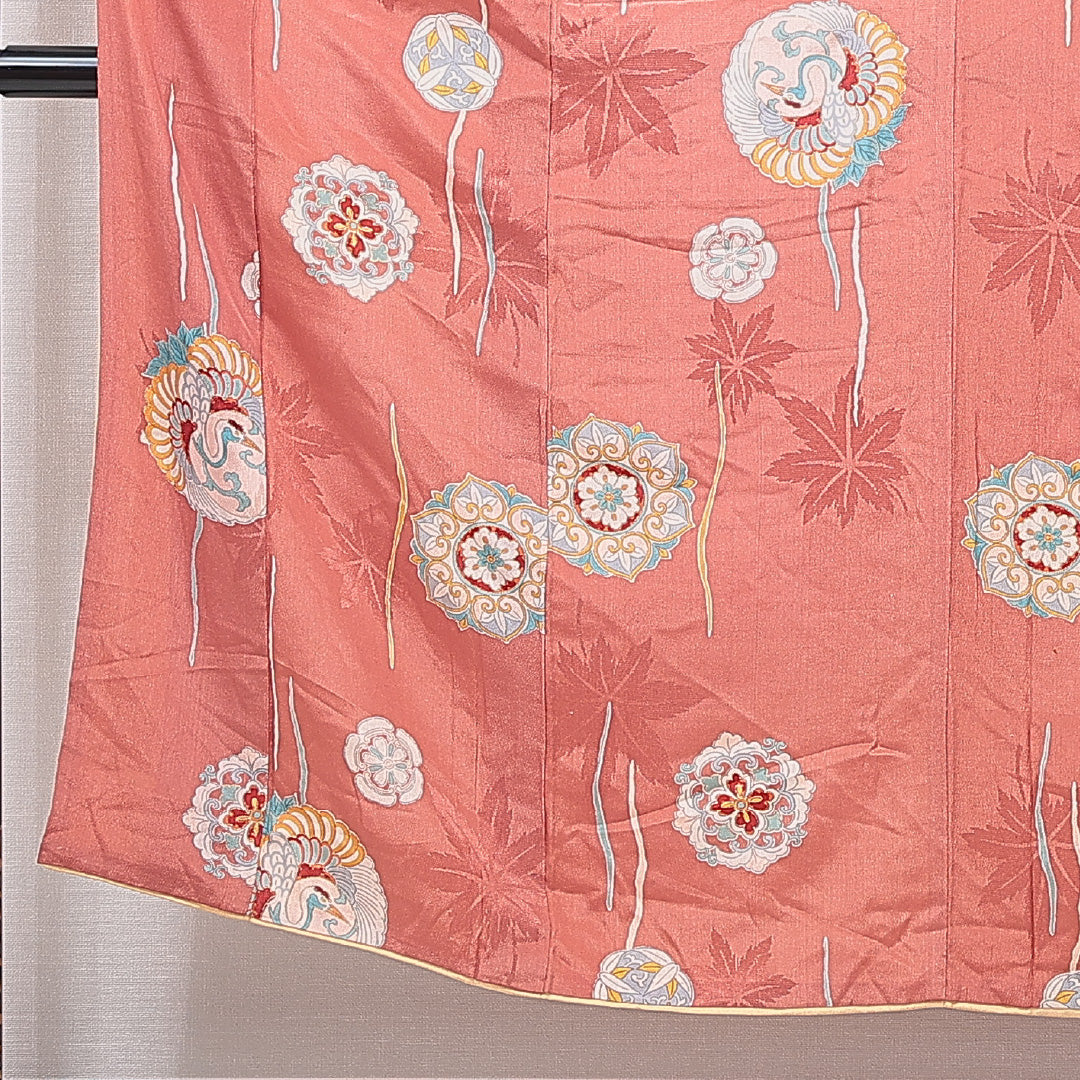 アンティーク 小紋 袷 身丈151cm 裄丈62cm 正絹 Bランク Sサイズ バチ衿 紋意匠 楓 鏡裏文 ピンク系 1215-15584