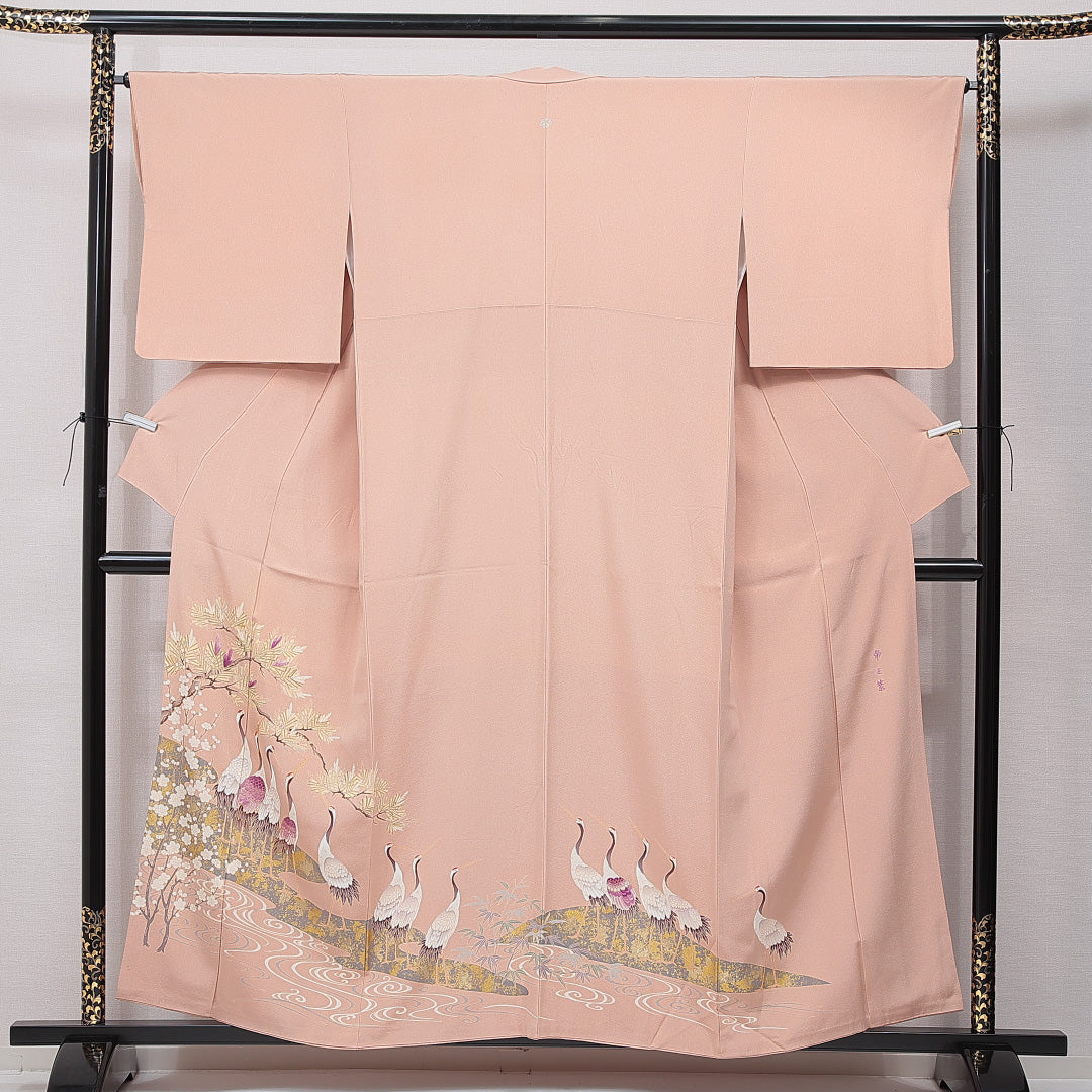訪問着 袷 身丈155cm 裄丈60cm 正絹 Aランク Mサイズ 広衿 一つ紋(蔦) セミフォーマル 鶴 梅 落款 ピンク系 1212-15489