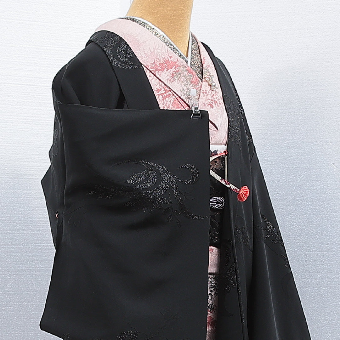 黒羽織 袷 身丈78cm 裄丈63cm 正絹 Aランク 一つ紋 (五三桐) セミフォーマル Sサイズ 漆糸 紐あり 菊 黒系 RP 1233-16832