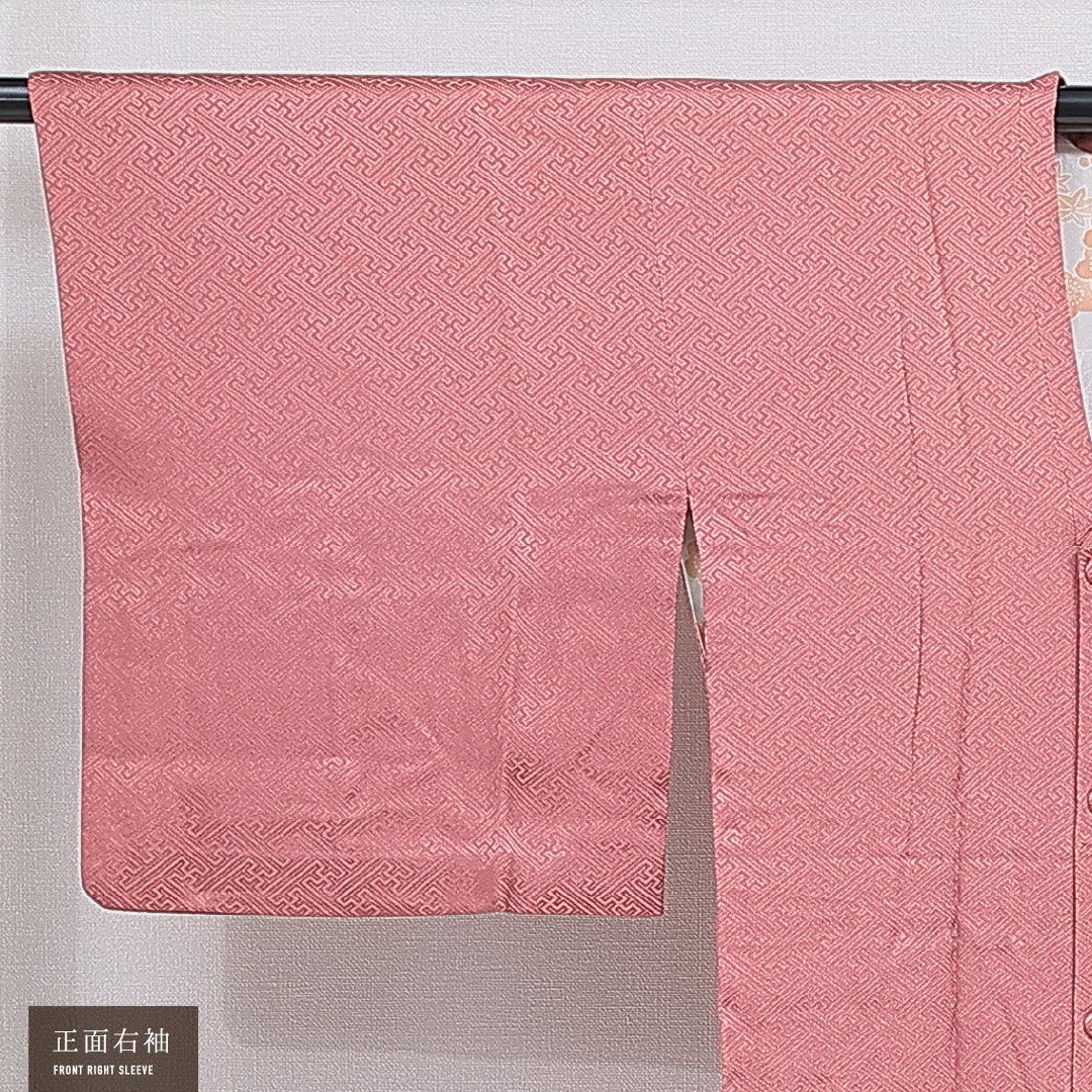 道行コート 袷 身丈88cm 裄丈62cm 正絹 Aランク セミフォーマル Sサイズ 紋意匠 紗綾形 古典的 優しい ピンク系 RP 1237-16192