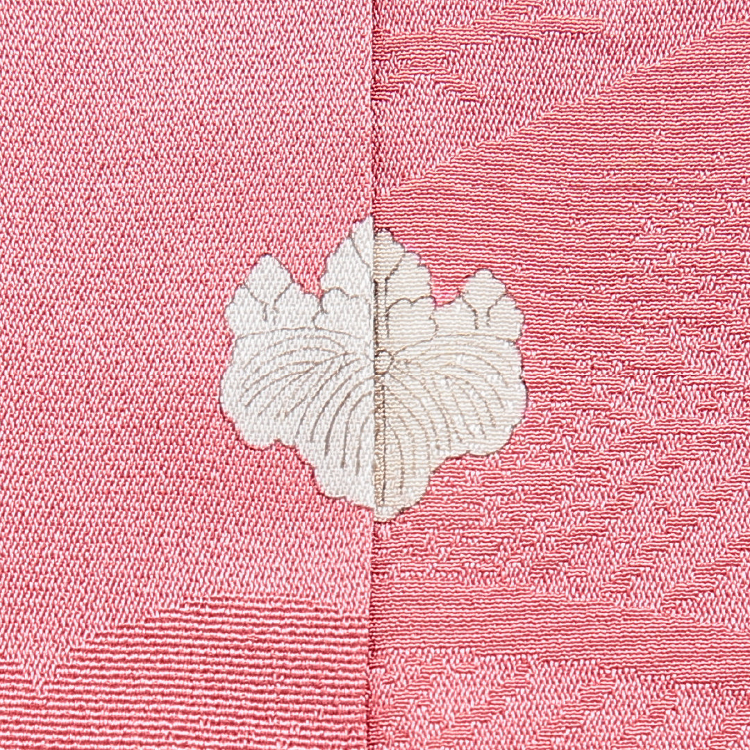 アンティーク 羽織 袷 身丈93cm 裄丈62cm 正絹 Aランク Sサイズ 一つ紋(五三桐) 鼓 牡丹 ピンク系 1217-16198