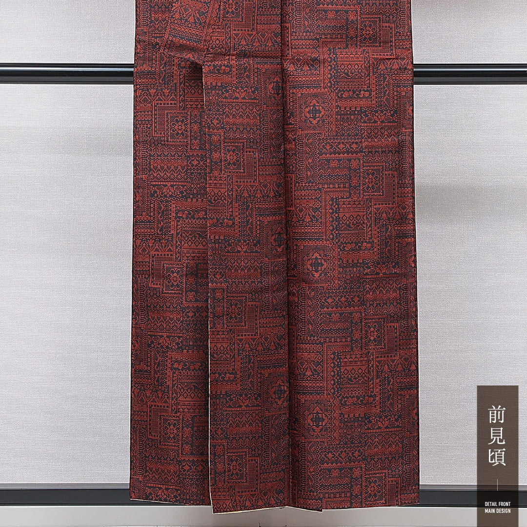 紬 胴抜き 身丈152cm 裄丈61cm 正絹 Sランク カジュアル バチ衿 Sサイズ 肩当て 創作柄 赤系 RP 1223-15743