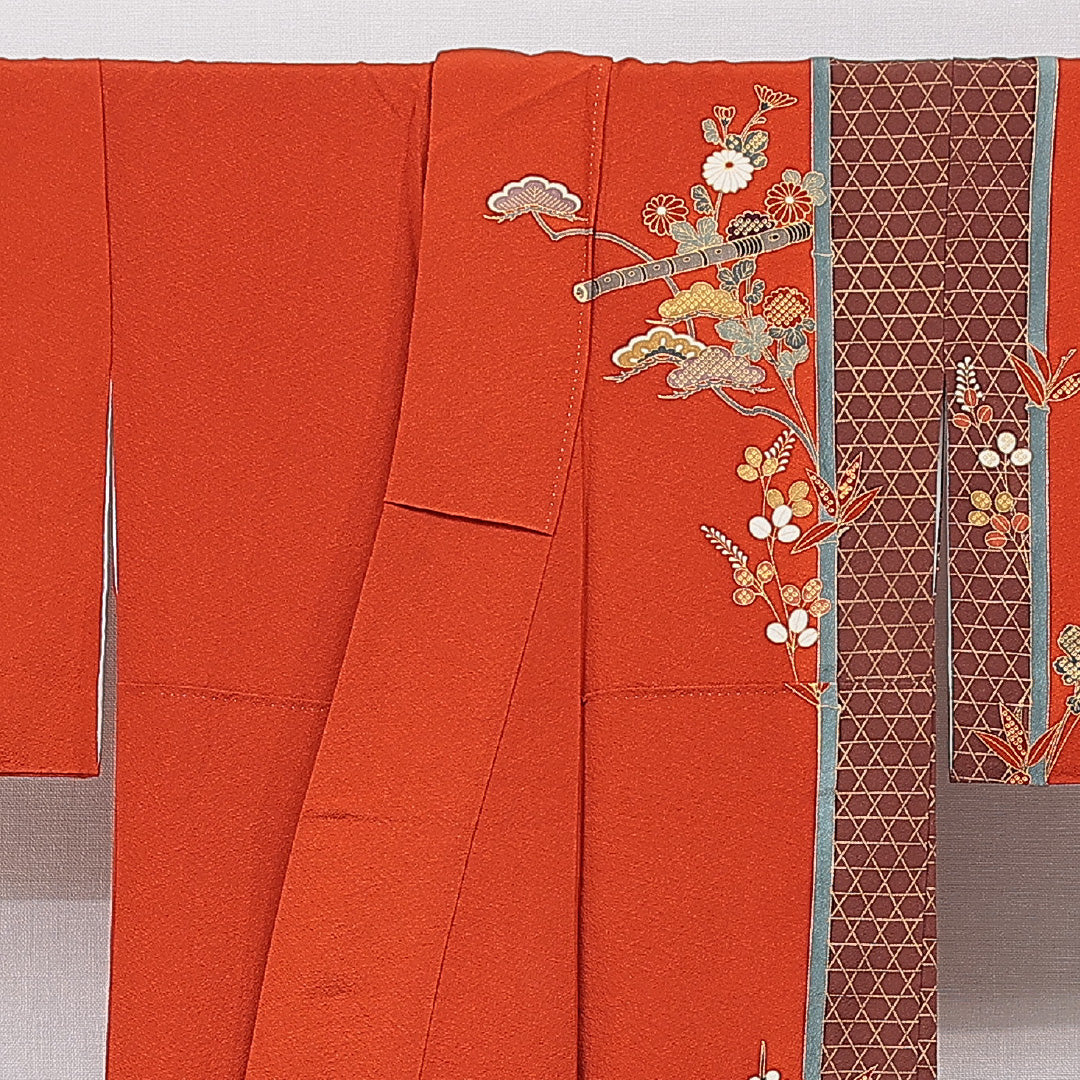 訪問着 袷 身丈156cm 裄丈65cm 正絹 Aランク Mサイズ 広衿 セミフォーマル 手描き友禅 ちりめん 籠目 梅 笠松 ぼかし染 金彩 作家物 落款 朱系 1212-15879