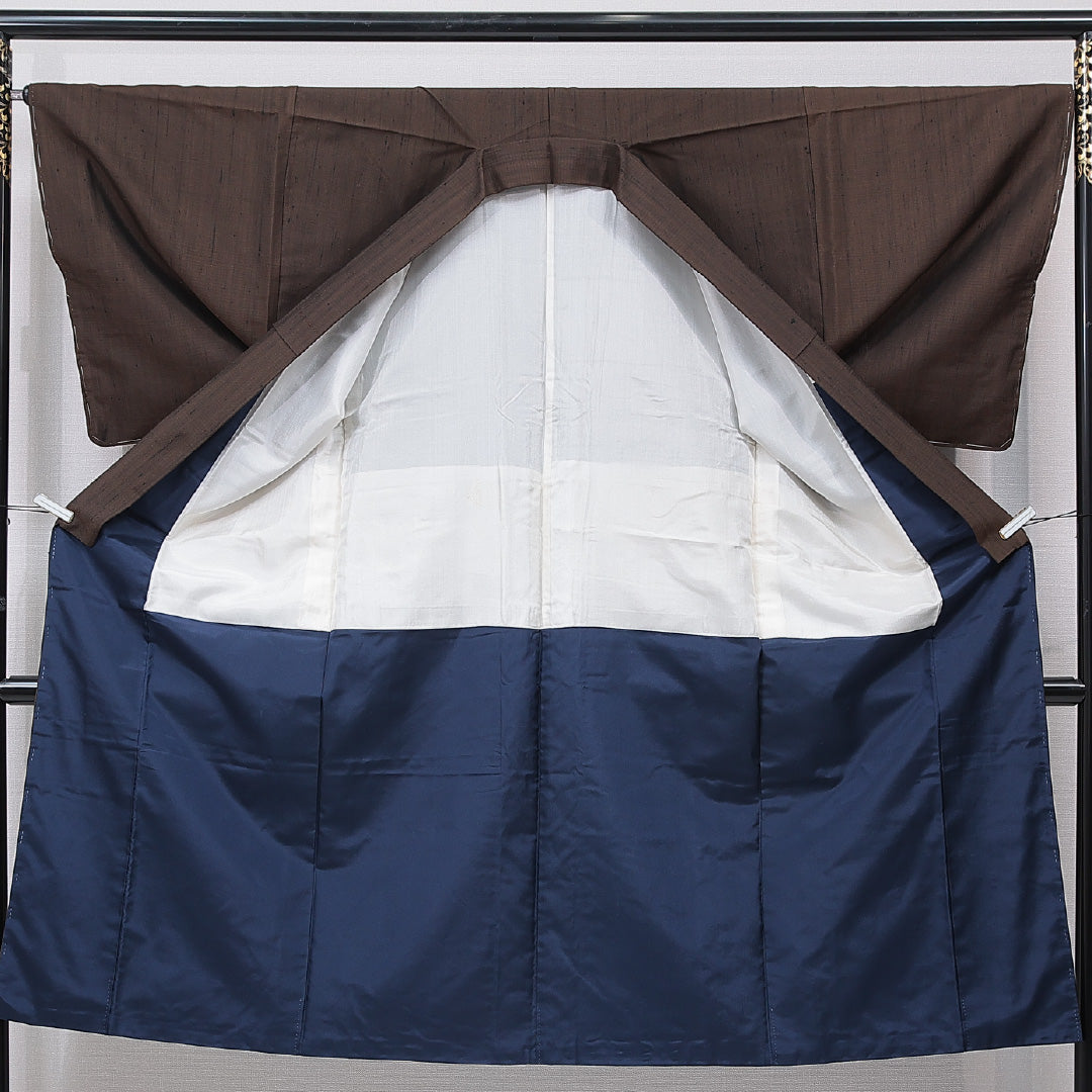 男着物 袷 身丈134cm 裄丈66cm 正絹 Cランク カジュアル 棒衿 XSサイズ 無地 茶系 LP 1224-15758
