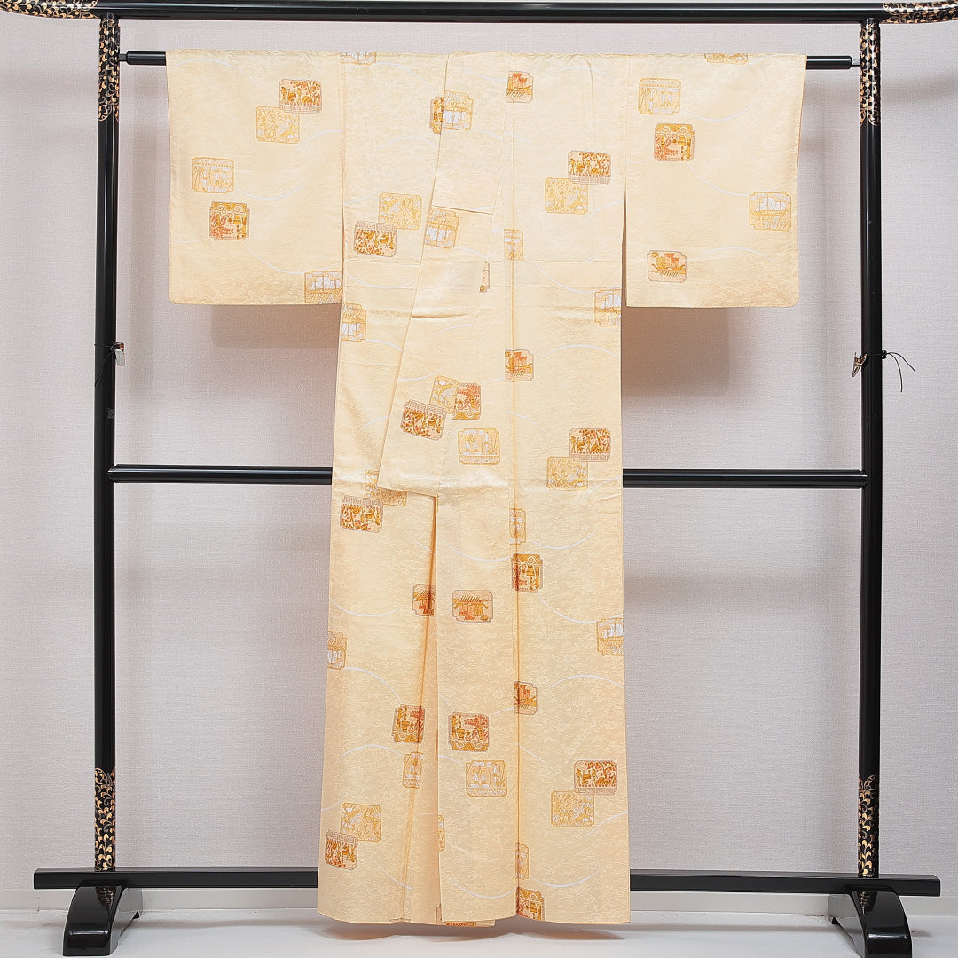 小紋 袷 身丈159cm 裄丈63cm 正絹 Bランク インフォーマル 広衿 Mサイズ 鹿 人物 朱系 RP 1221-16053