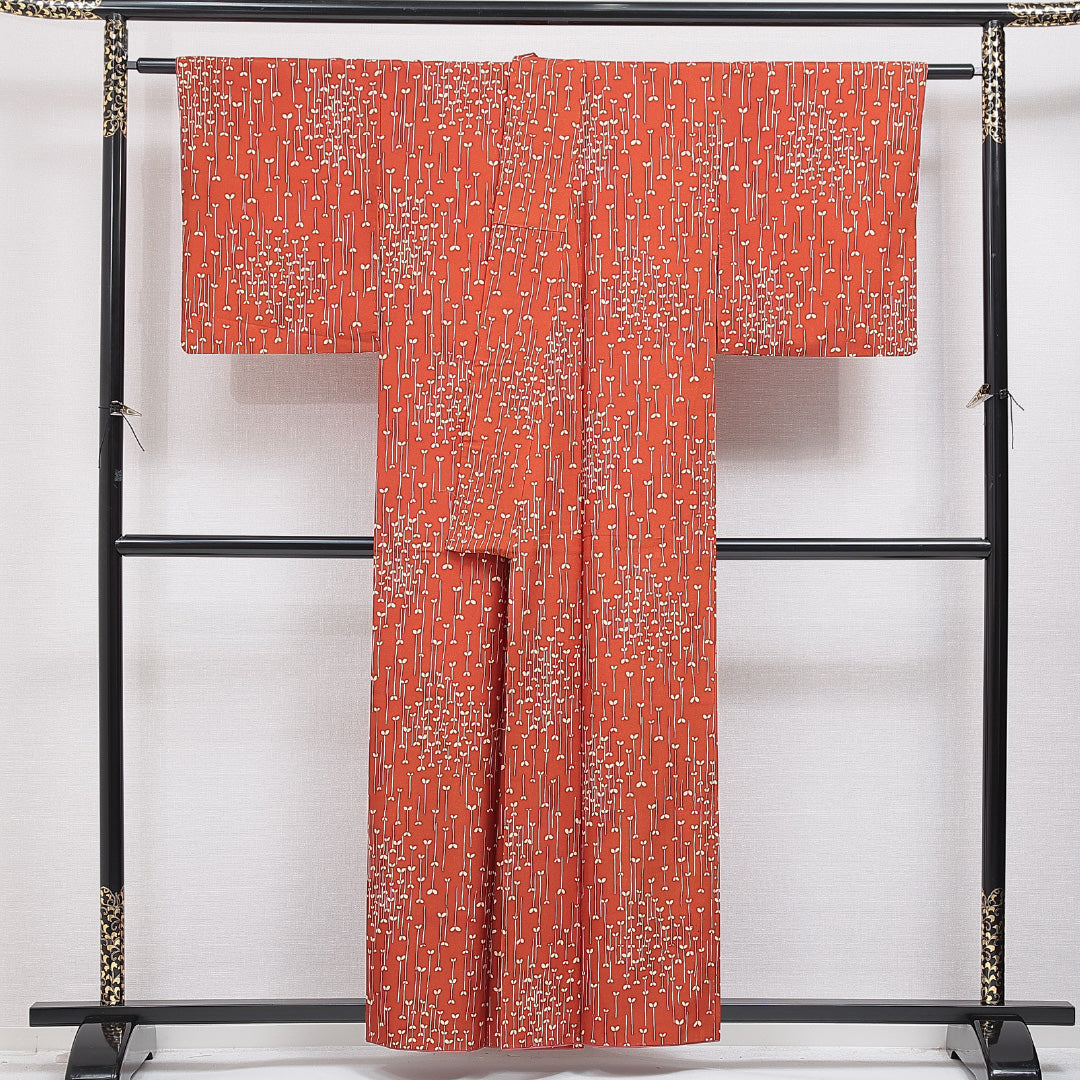 洗える着物 小紋 袷 身丈157cm 裄丈62cm ポリエステル Bランク インフォーマル 広衿 Mサイズ 創作柄 朱系 RP 1221-15961