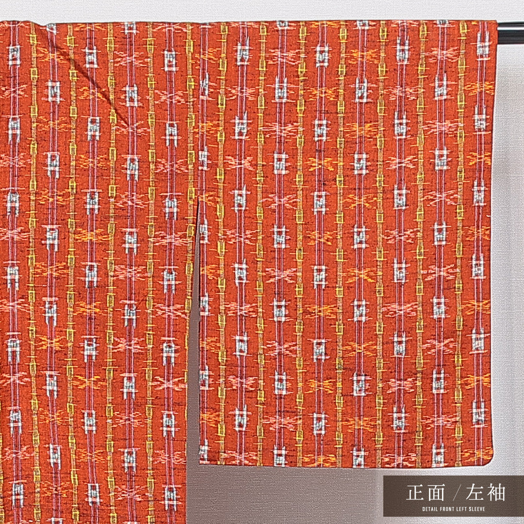 洗える着物 ウールの紬 単衣 身丈158cm 裄丈65cm ウール Sランク カジュアル バチ衿 Mサイズ 井桁 朱系 RP 1223-16073