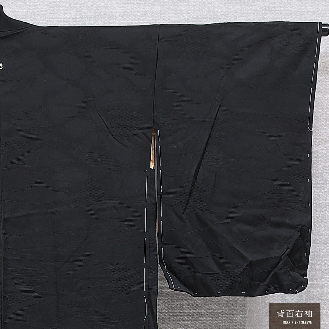 黒羽織 袷 身丈82cm 裄丈65cm 正絹 Aランク 一つ紋 (中陰五三桐) 紋意匠 (吉祥文様) セミフォーマル Mサイズ 織り出し 黒系 RP 1233-16144