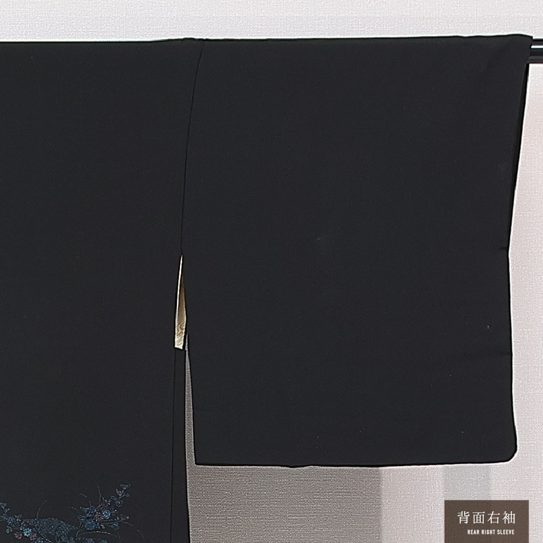 黒羽織 袷 身丈82cm 裄丈62cm 正絹 Bランク 一つ紋 (五三桐) セミフォーマル Sサイズ 漆糸 紐あり 桔梗 黒系 RP 1233-15304